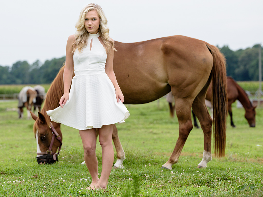 carrie-ellis-farm-portrait-virginia-beach 2