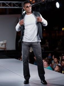 virginia-beach-town-center-fashion-show 10