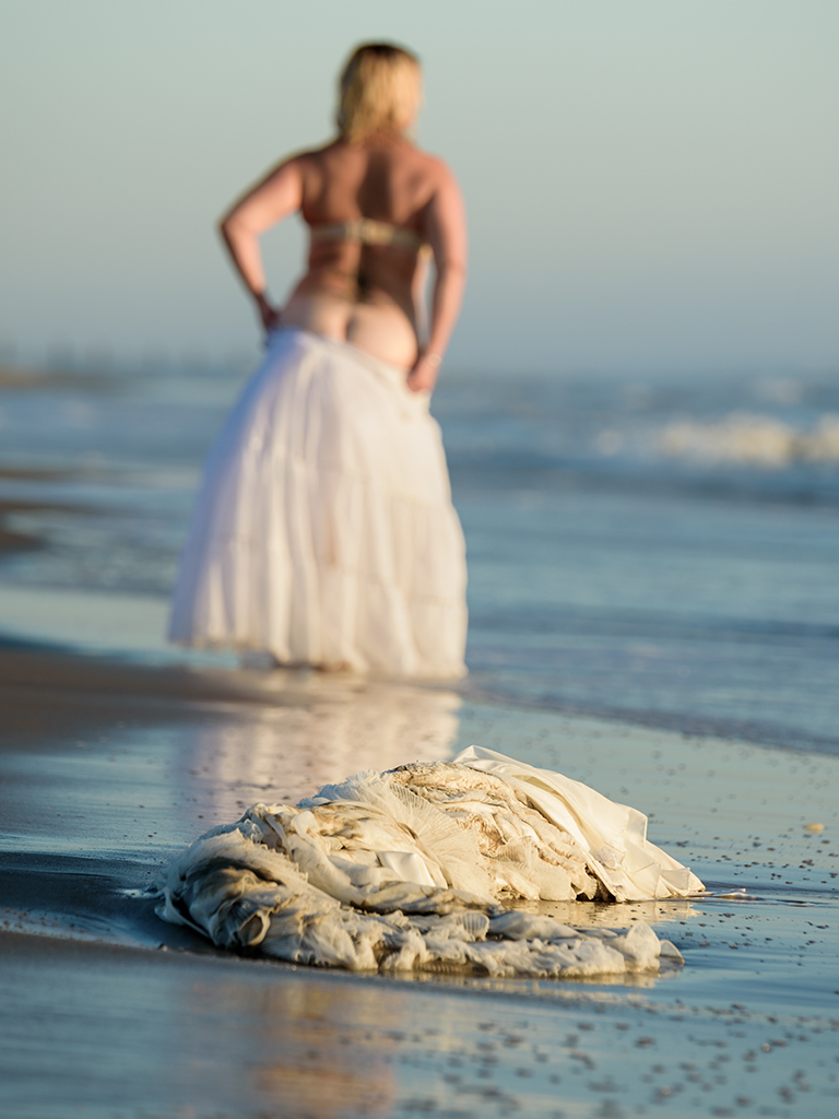 erins-trash-the-dress-virginia-beach 17