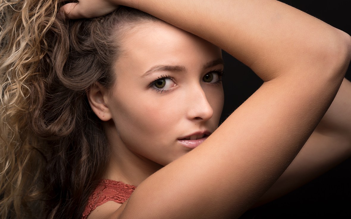 madison-kirby-studio-portrait 3