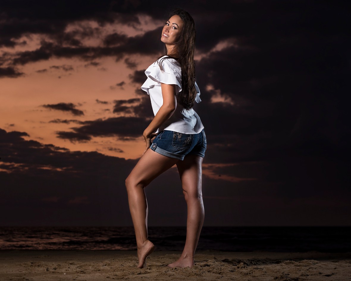 jinelle-oceanfront-sunrise-portrait-photo 2
